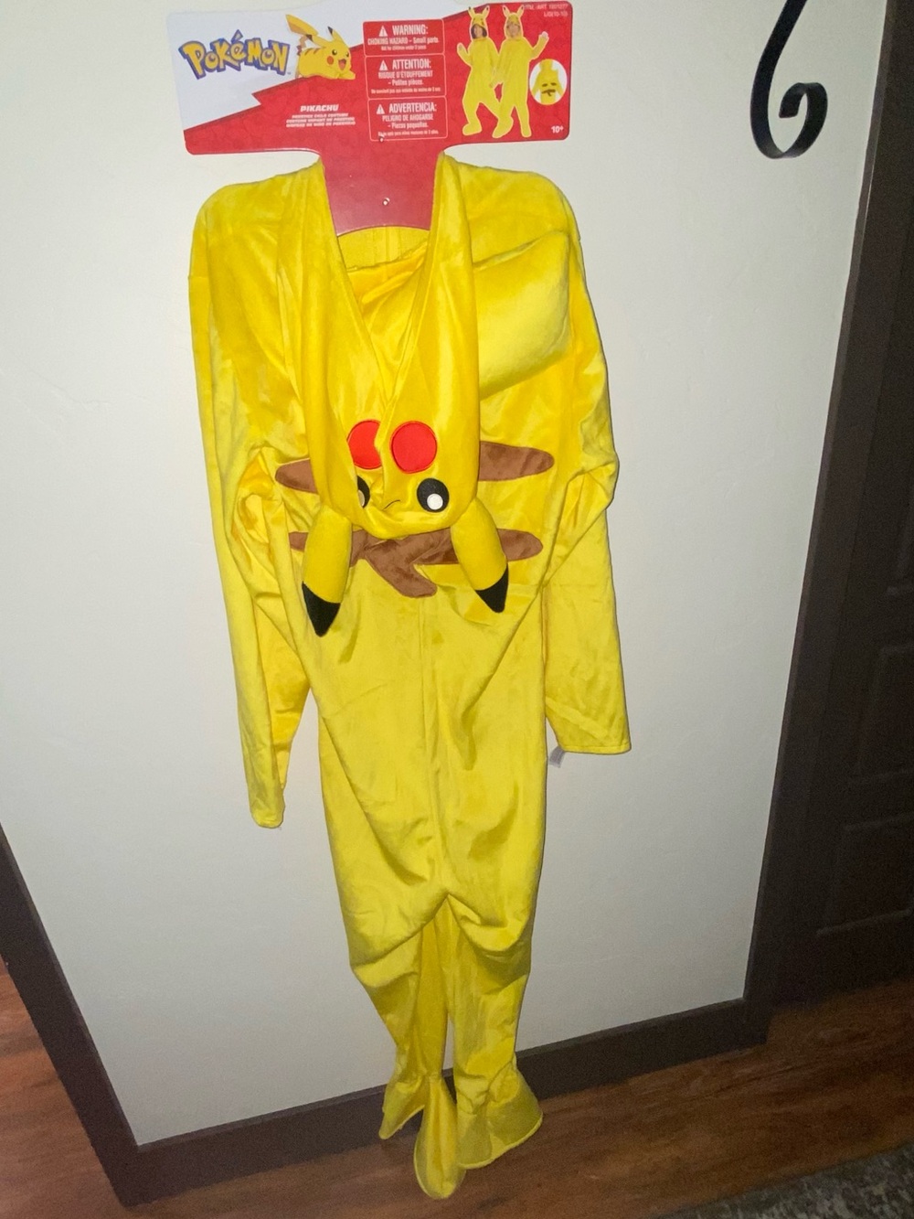Brand New Pokemon Yellow Pikachu Plush Kids Superhero Costume with Hood